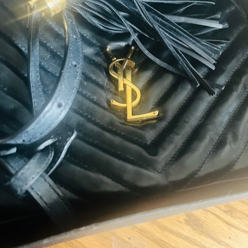 Saint Laurent - Picture 2 of 11